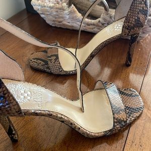 Vince Camuto size 8